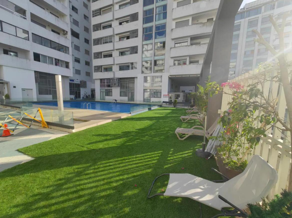 In Boulevard Apartment